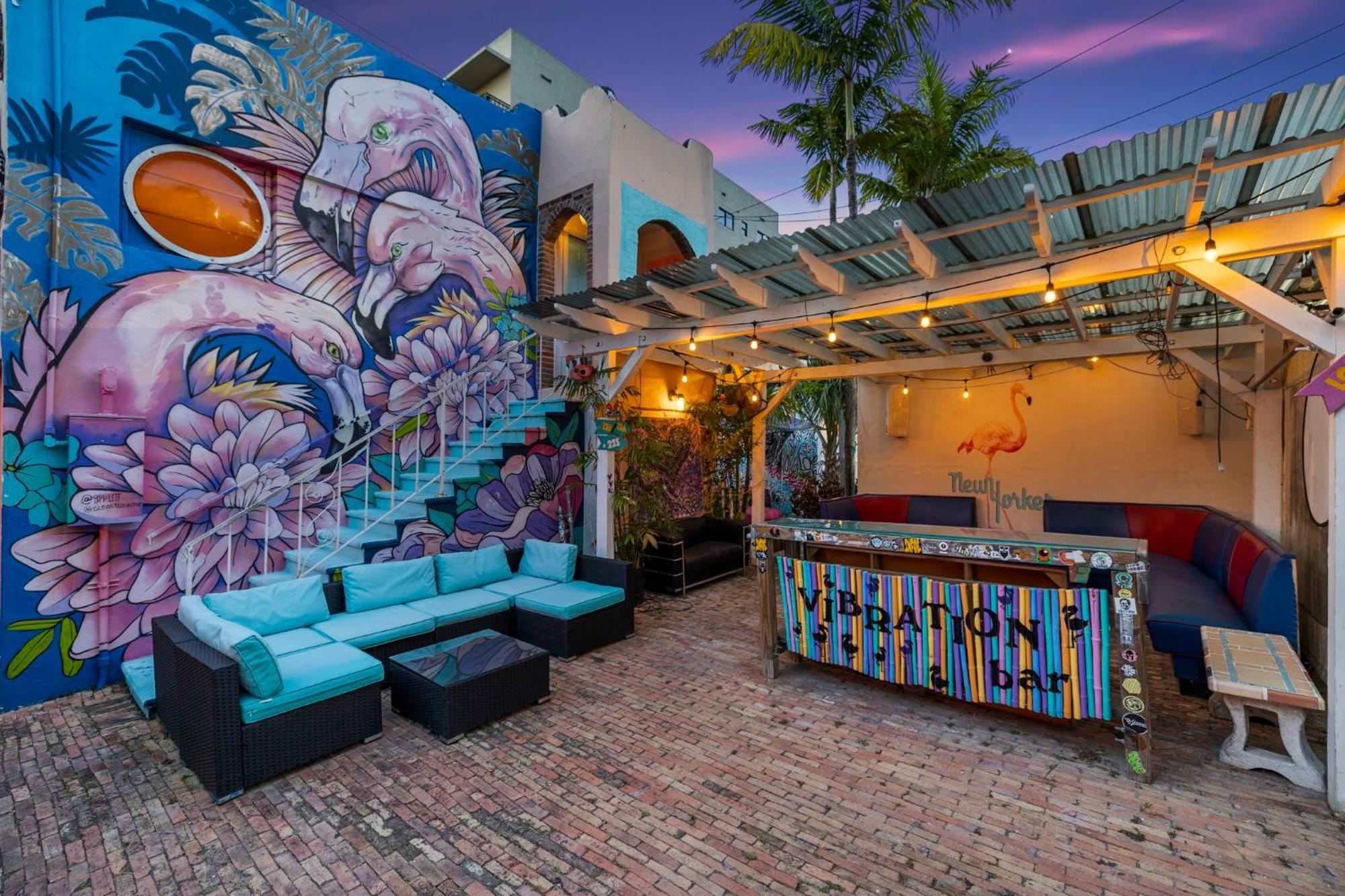 The New Yorker Hotel Miami Eksteriør bilde